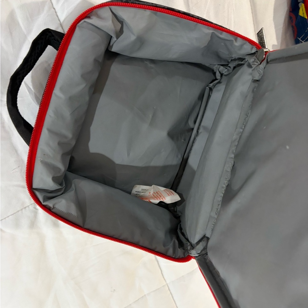 Marvel Spider-Man 🕸️ Backpack & Lunchbox Set - Picture 4 of 5